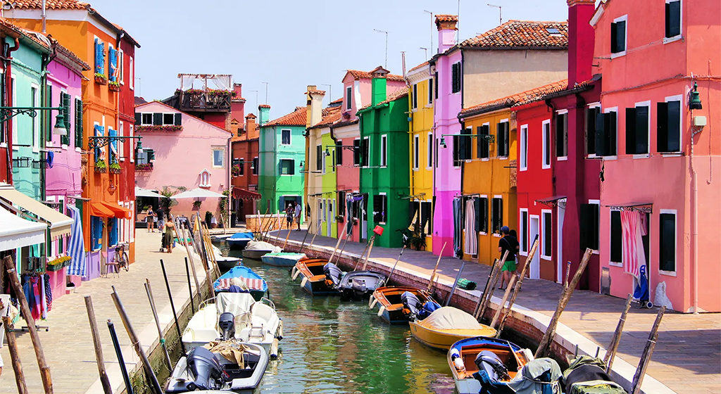 Romantic Europe: Paris, Swiss & Italy Discovery