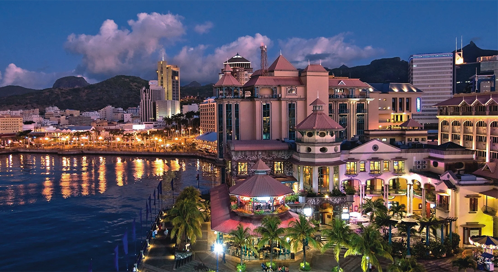 Mauritius Honeymoon Escape – 6 Nights of Romance & Paradise