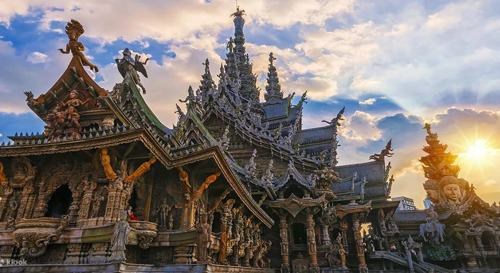 Pattaya Delight Getaway – 3 Nights / 4 Days